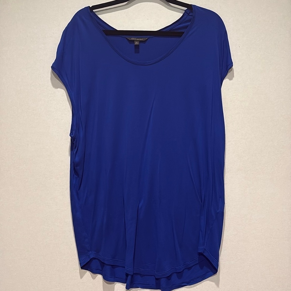Banana Republic - women’s short sleeve scoop neck blouse - royal blue - size XL